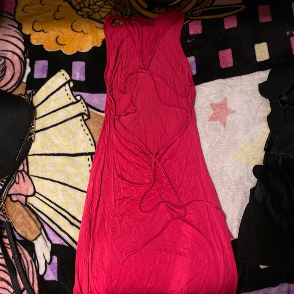 SHEIN hot pink summer dress with open back - Picture 2 of 3